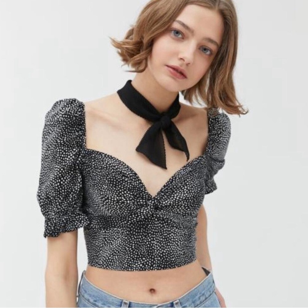 2/$20 Sale Urban Outfitters Milk Maid Twist Front Crop Top - Picture 2 of 5